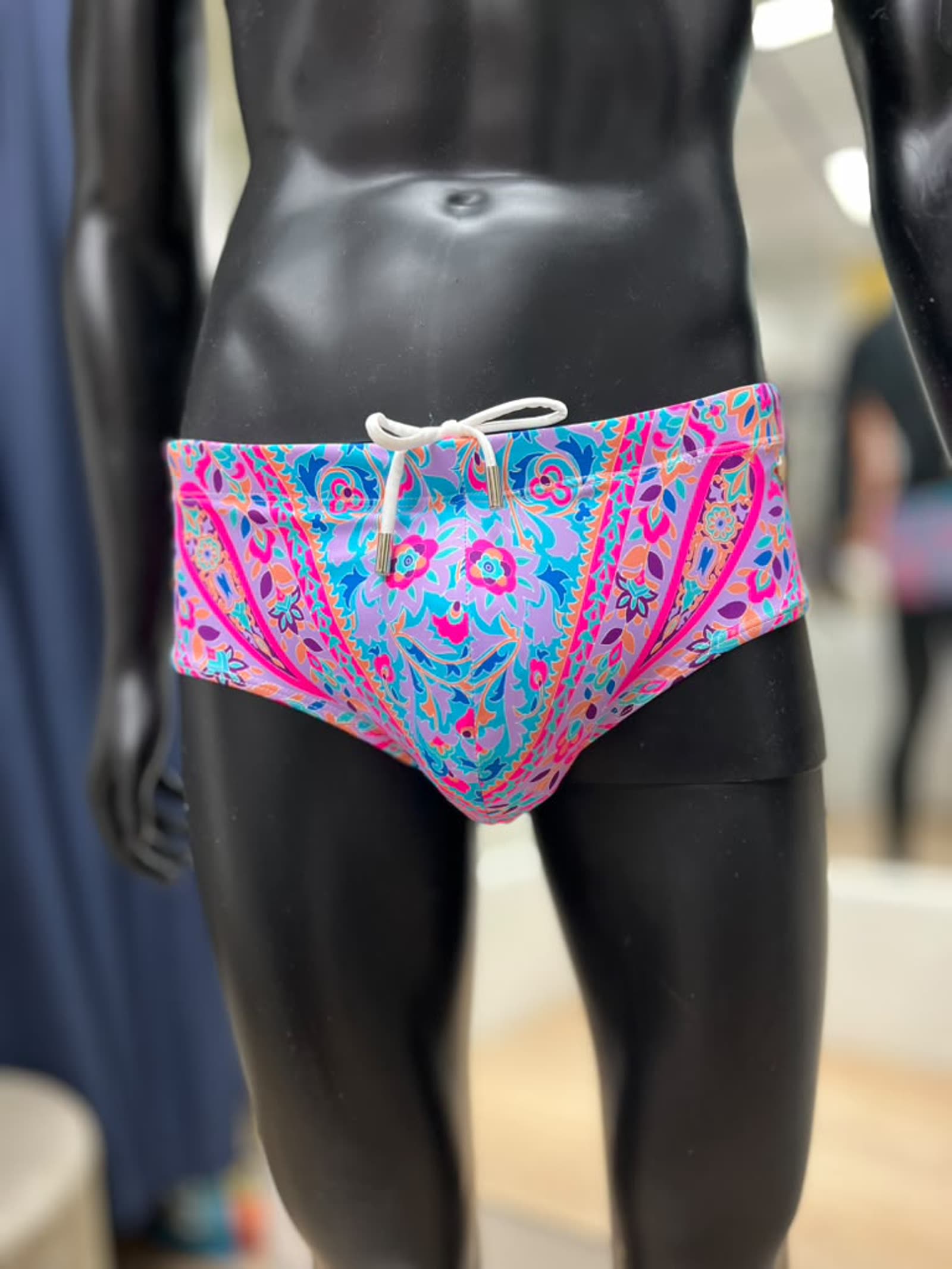 Ipanema swimwear — angle 2